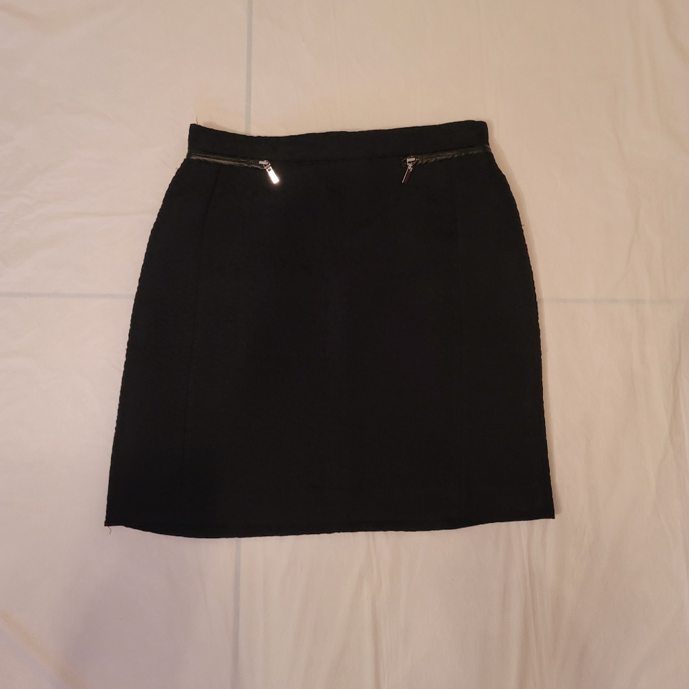 H&M Black Skirt Size 4